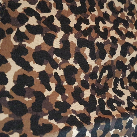 Kate Hill Rayon/Spandex Leopard print Midi Dress - Picture 3 of 7